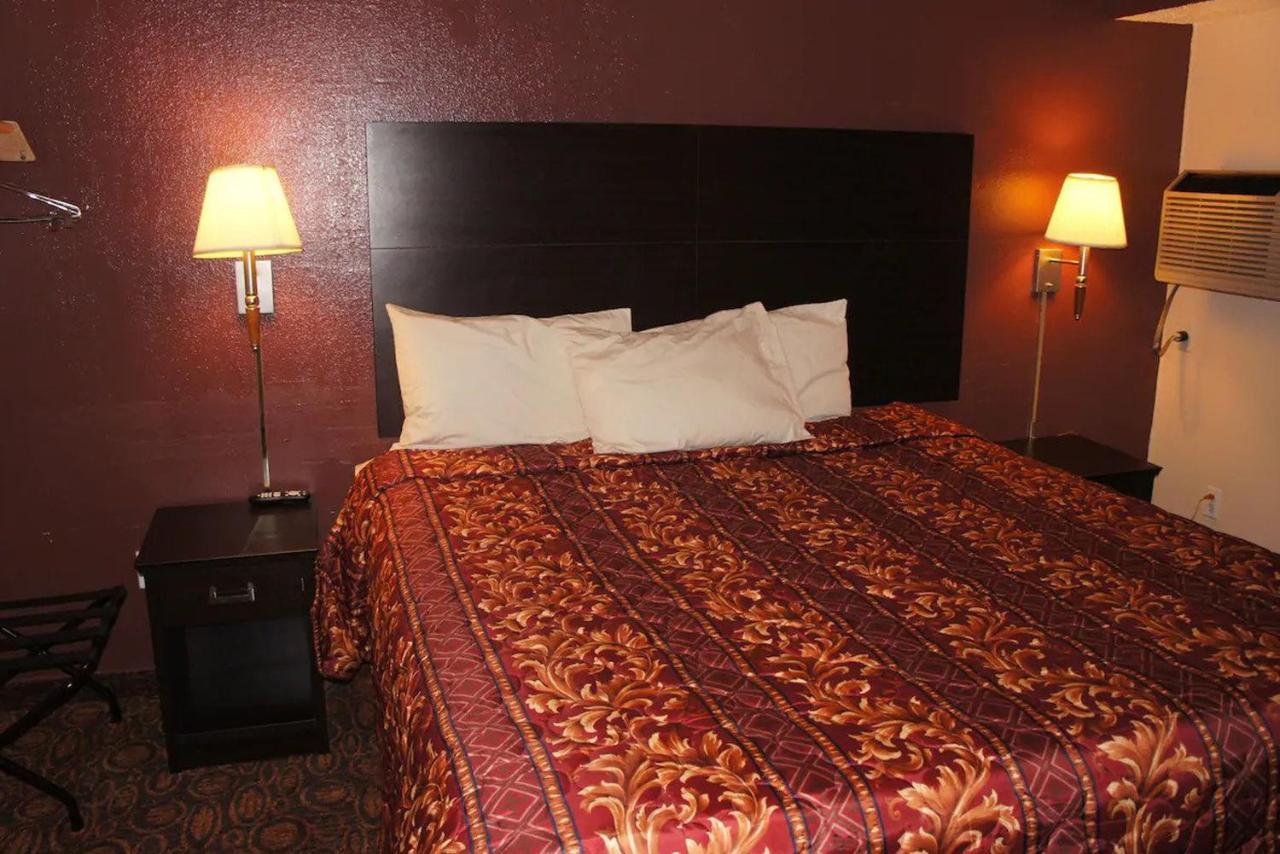Econo Lodge Waite Park Екстер'єр фото