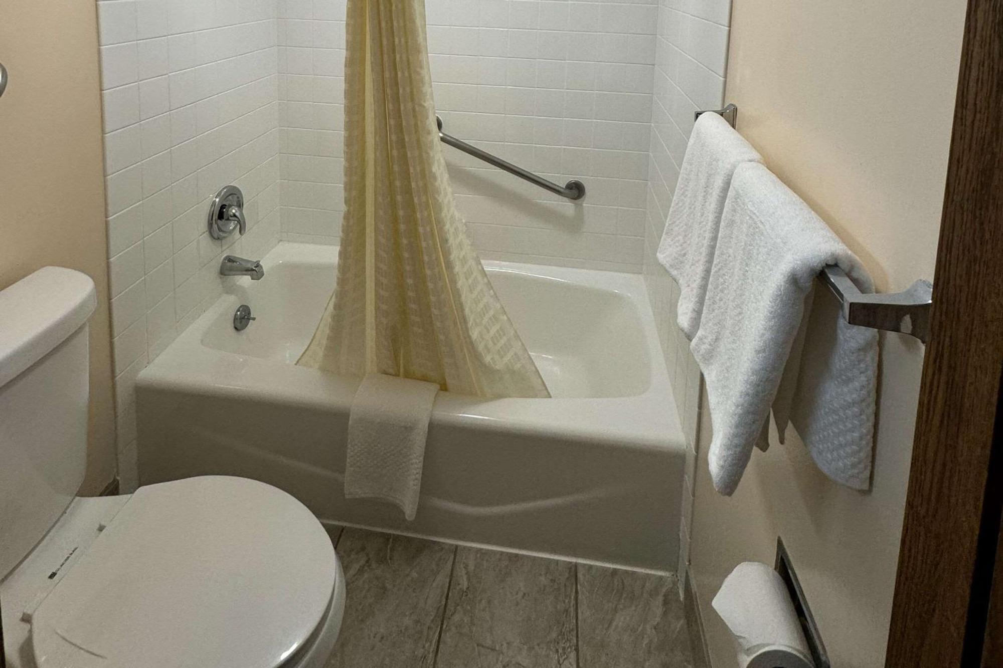 Econo Lodge Waite Park Екстер'єр фото