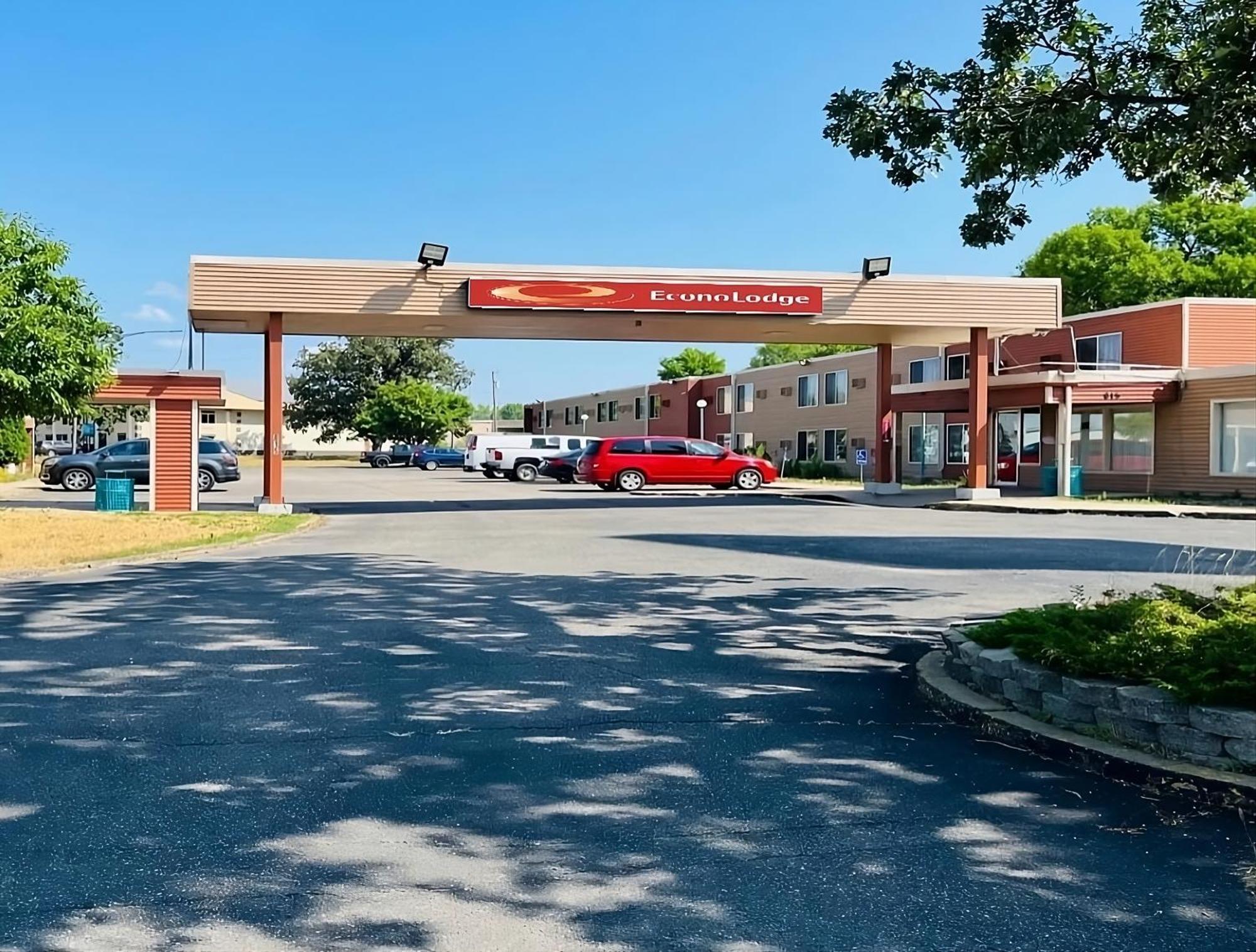 Econo Lodge Waite Park Екстер'єр фото
