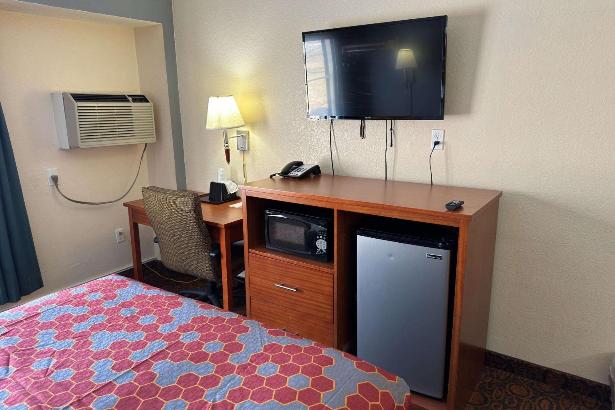 Econo Lodge Waite Park Екстер'єр фото