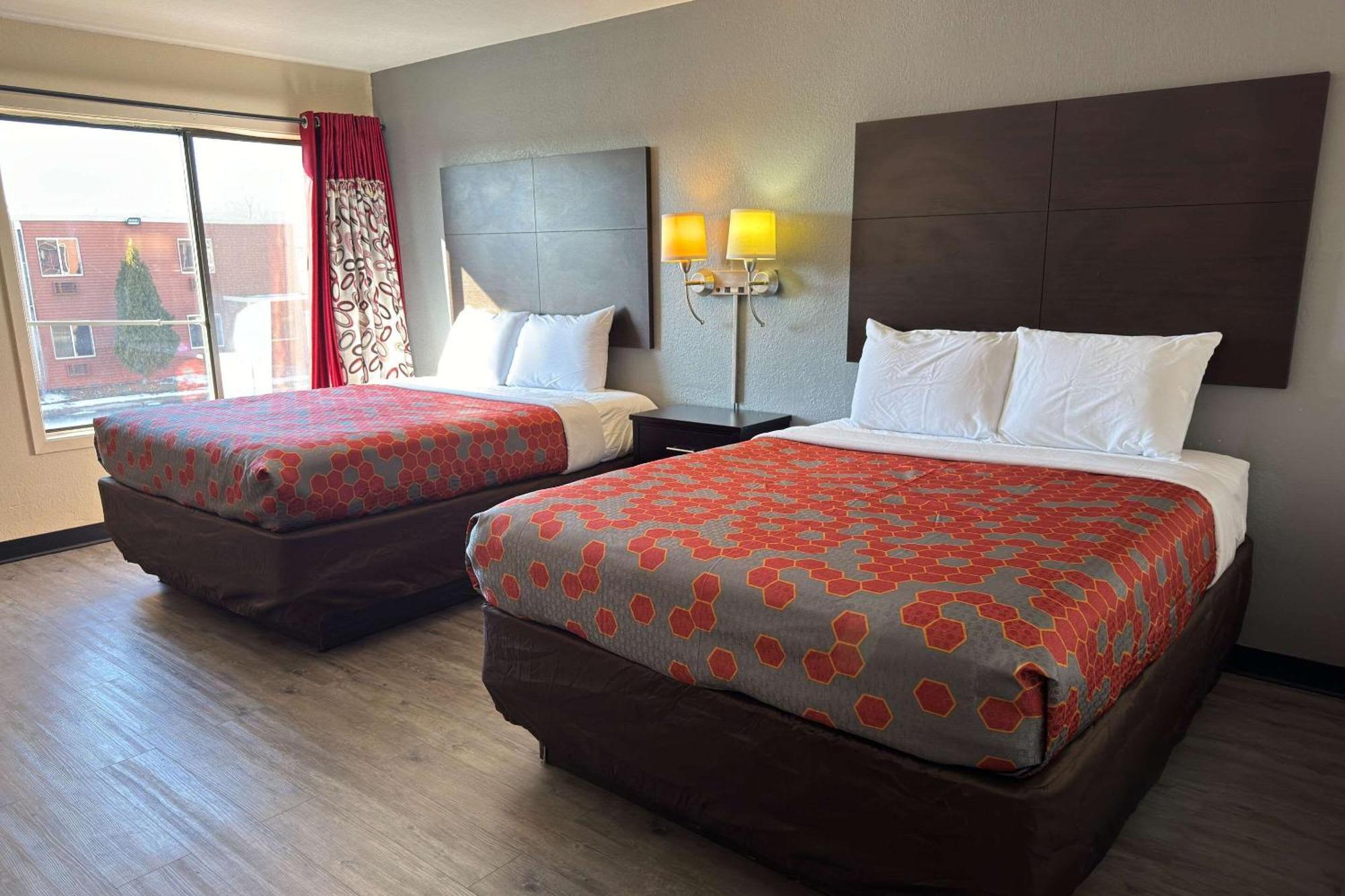 Econo Lodge Waite Park Екстер'єр фото